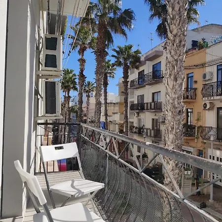Centrally Located Bugibba - Seaside Comfort Apartamento
