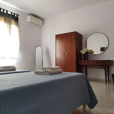 Centrally Located Bugibba - Seaside Comfort Apartament
