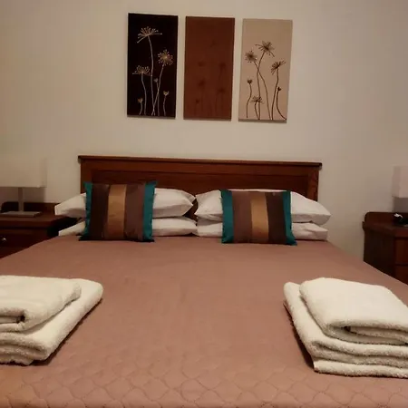 Διαμέρισμα Centrally Located Bugibba - Seaside Comfort *