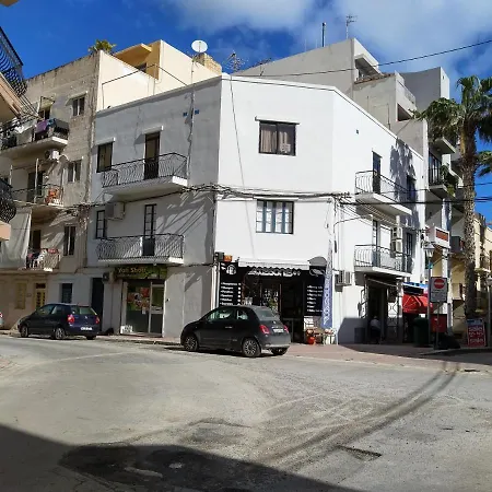 Centrally Located Bugibba - Seaside Comfort St Paul's Bay