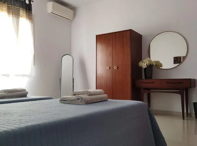 Centrally Located Bugibba - Seaside Comfort アパート